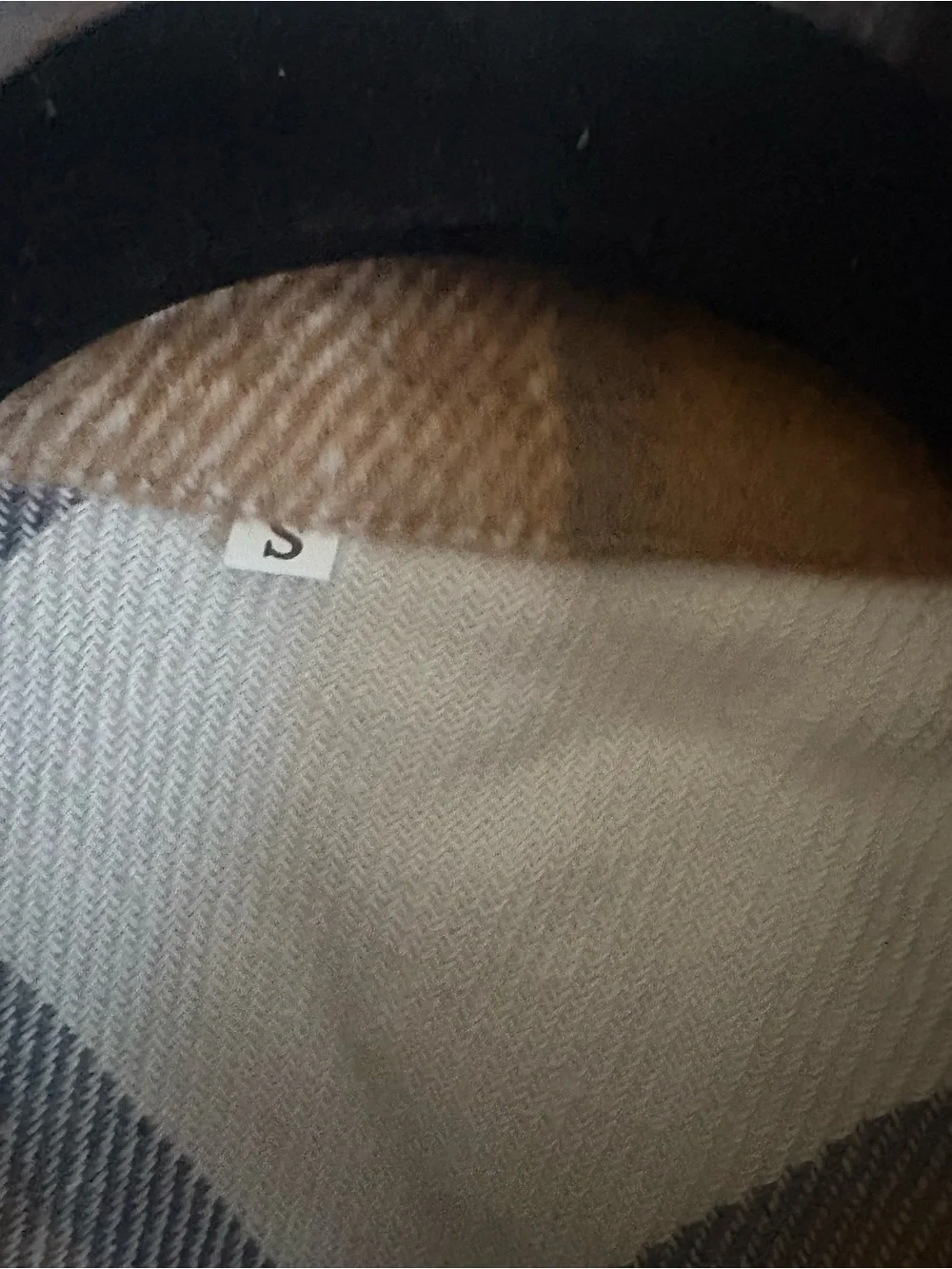 NWT Plaid Shacket Jacket in Camel and Cream - Picture 3 of 4